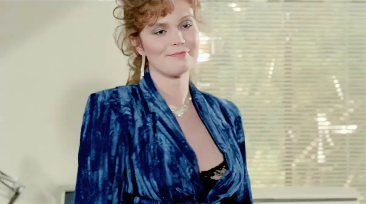 《美丽的小蜜桃》美国电影完整版高清免费观看_1080P超清画质在线播放_美丽的小蜜桃无广告资源下载_最新影视资源推荐